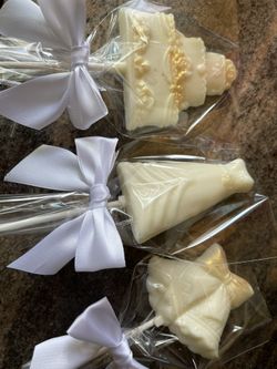 Chocolate Wedding Pops