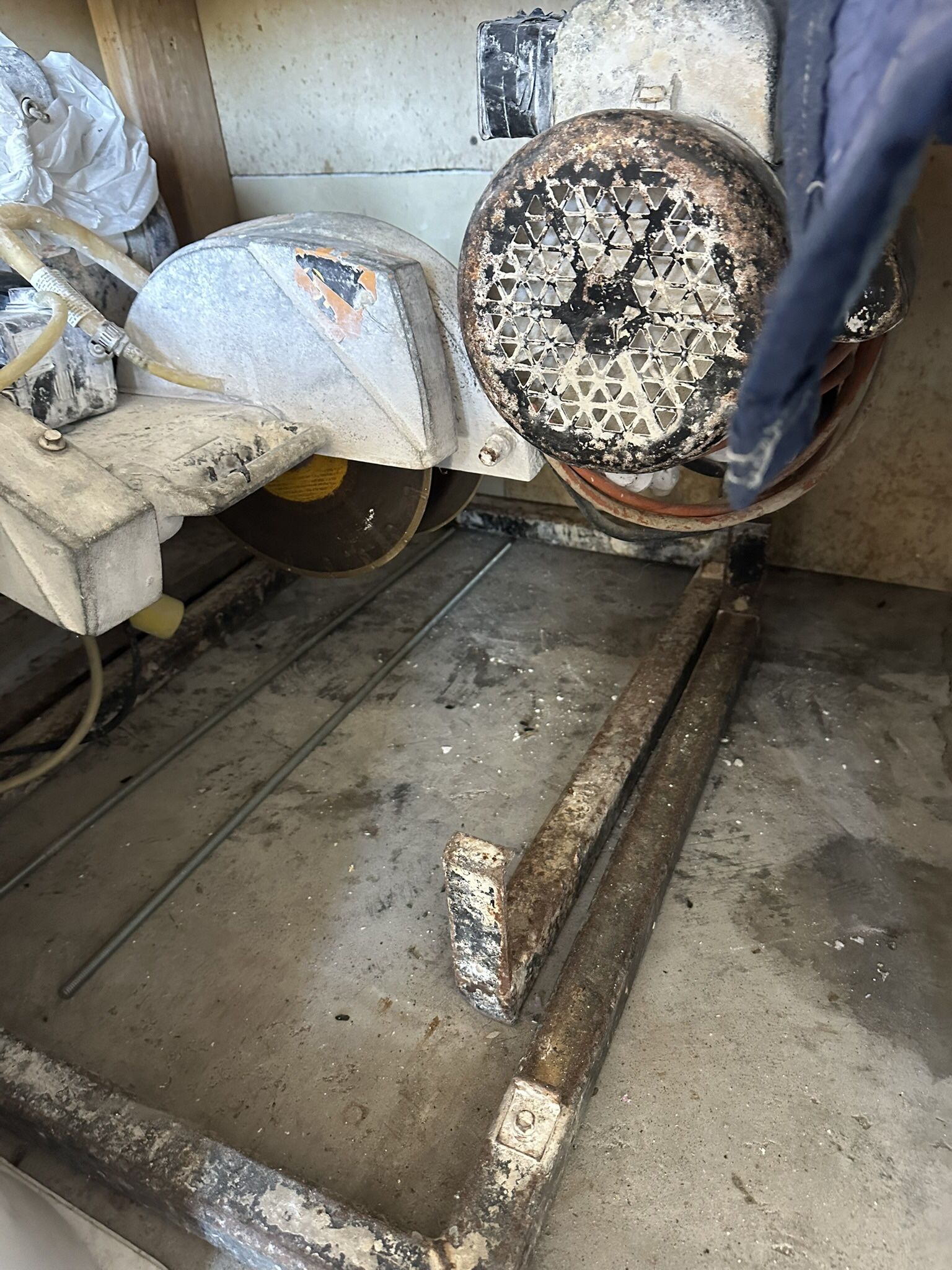 Wet saws