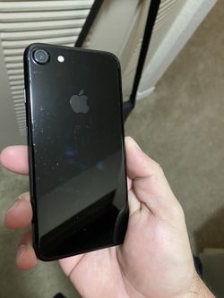 iPhone 7 unlocked 128gb