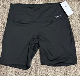 Nike Women's Black Biker Shorts 8" Inseam Pull-On Stretch Gym & Training