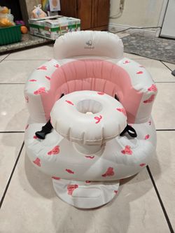 LIKE NEW baby inflatable support seat candy pattern 3-36 months built in pump portable