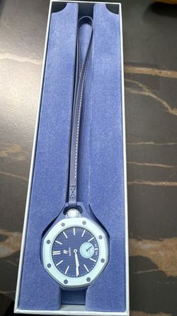 Originally royal pop with box and paper