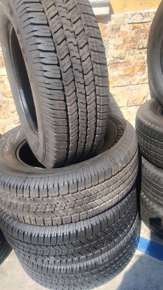 265/70/17/ $300 Goodyear Semi NEW Four Tires
