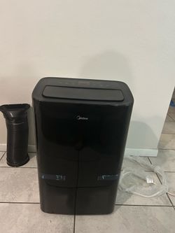 MIDEA portable ac unit 13,500 BTU