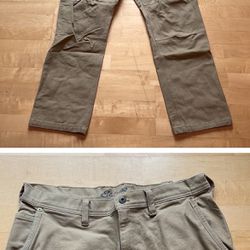 Mens Eddie Bauer work jeans khaki pants relaxed 36 32. Carhart feeling fabric. Great condition. A little big so didn’t really wear.