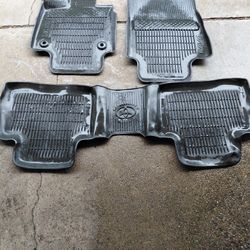 Rav4 Rubber Matts