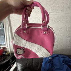 hello kitty purse/bags 