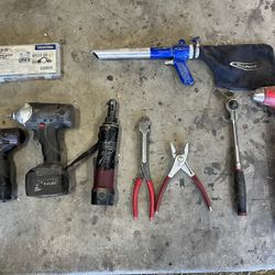 Mechanics tools Mix Snap on Mac Matco