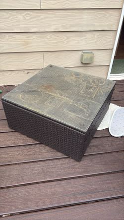 Patio table