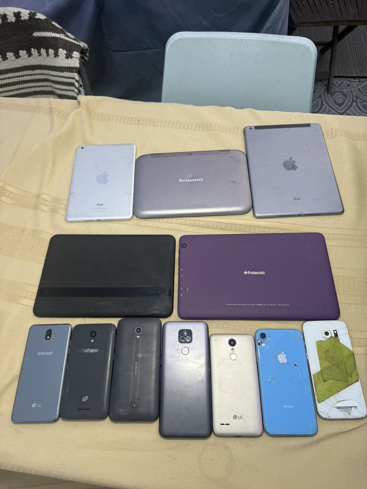 Lot Of iPad Tablets/phones For Parts And Repair 