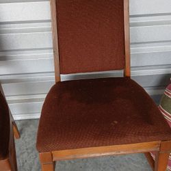 “Vintage Wooden Chair – Solid Frame – Must Go Today!”