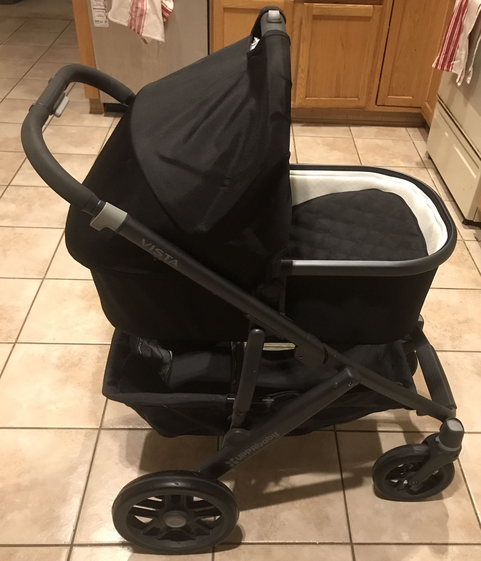 Uppababy bassinet stroller and car seat