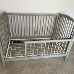 Pottery Barn - Emerson Convertible Crib