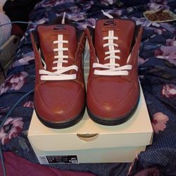 Nike SB DUNK LOW FOOTBALL 