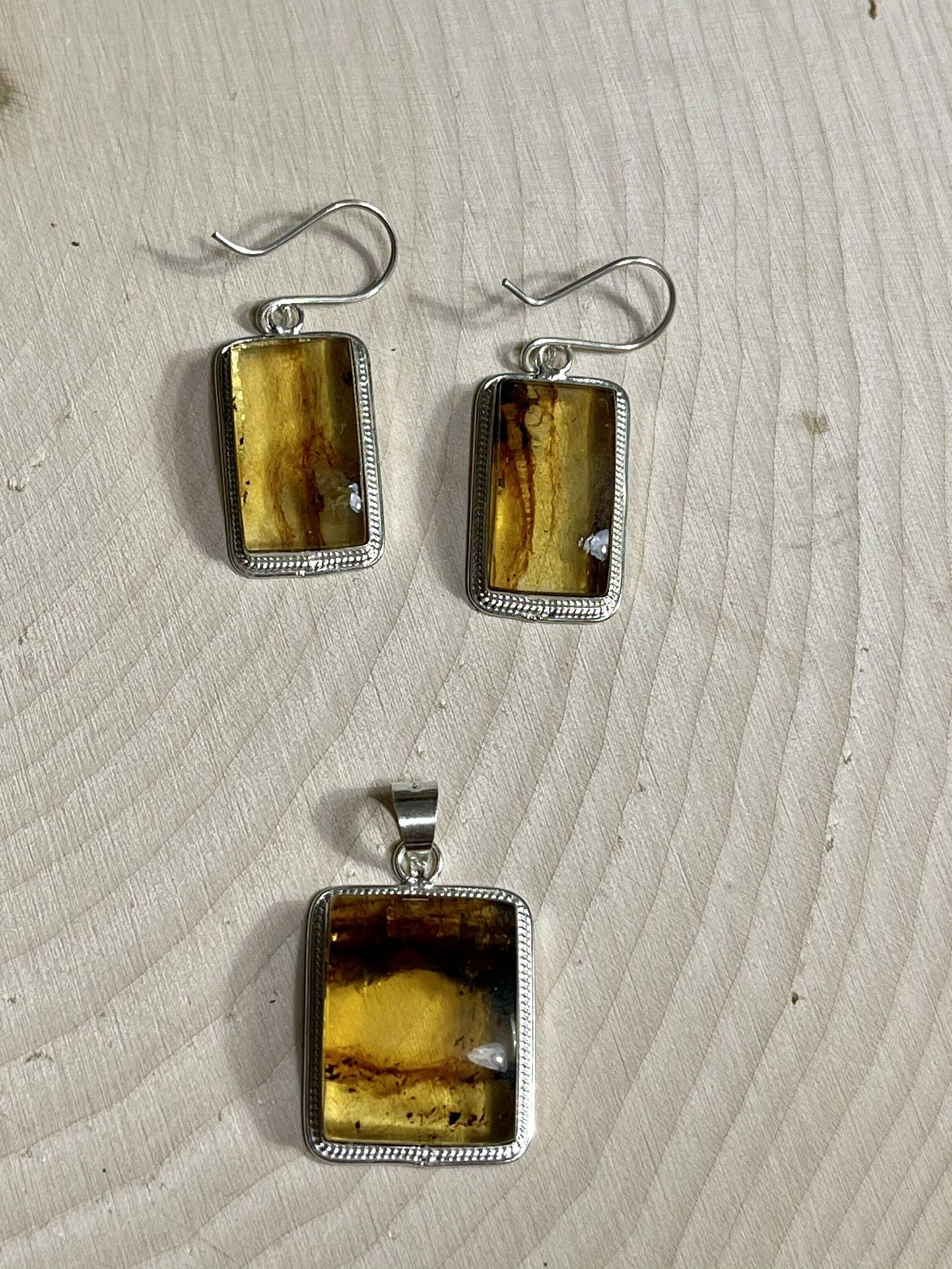 Set Of Drops earrings & pendant For Necklaces  With Original Chiapas Amber