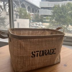 Cute Little Storage Bin - Garden & Home 🌸 MOVING OUT SALE ✈️