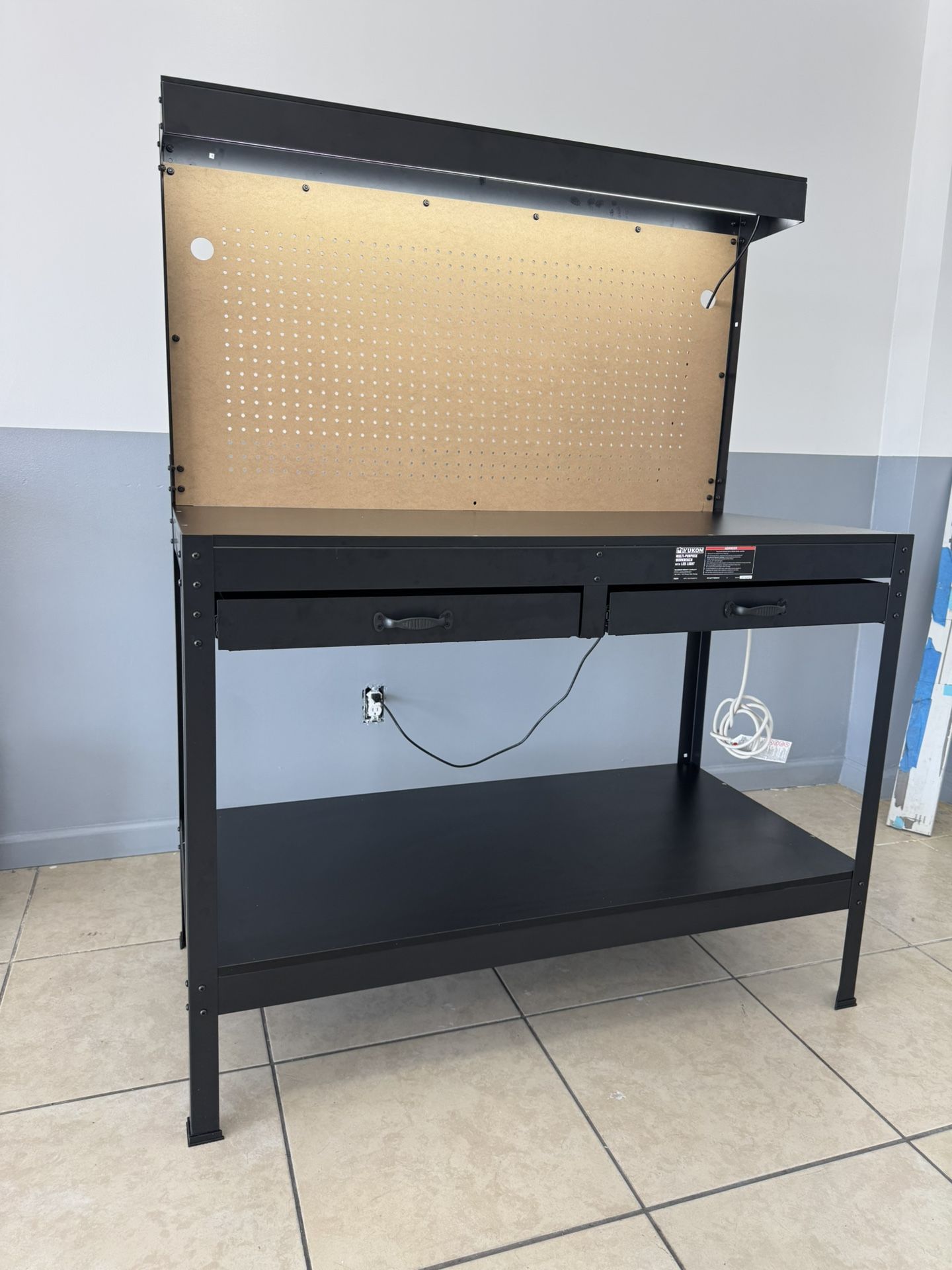 Yukon Workbench With Light