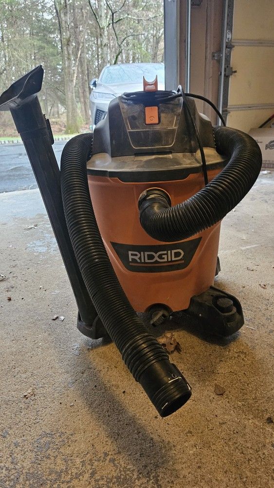 Rigid 12 Gallon 5.0 Peak HP NXT Shop Vacuum Wet Dry Vac with General Debris Filter, Locking Hose and Accessory Attachments