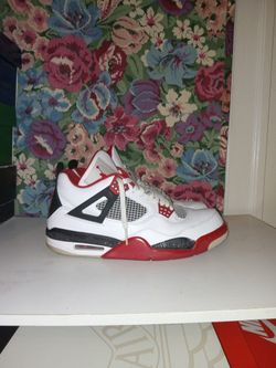Jordan 4 Fire Red Size 11