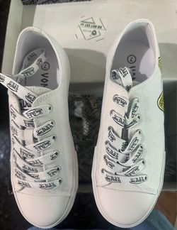 Von Dutch White Canvas Low-Top Sneakers