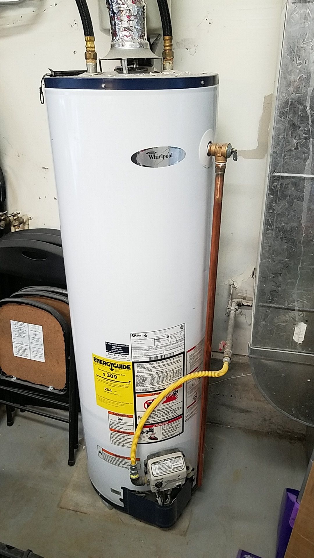 Whirlpool natural gas water heater for Sale in Lynnwood WA OfferUp
