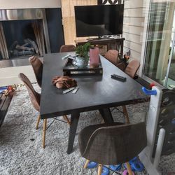 Dining Table & Chairs