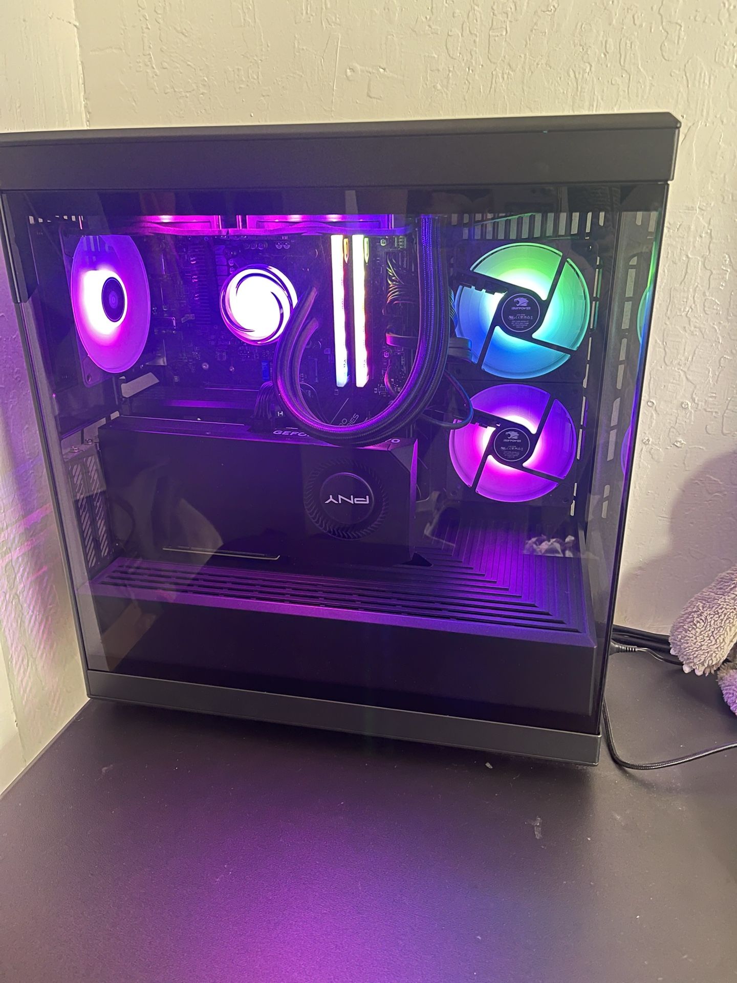 Gaming Pc With Monitor And Accessories