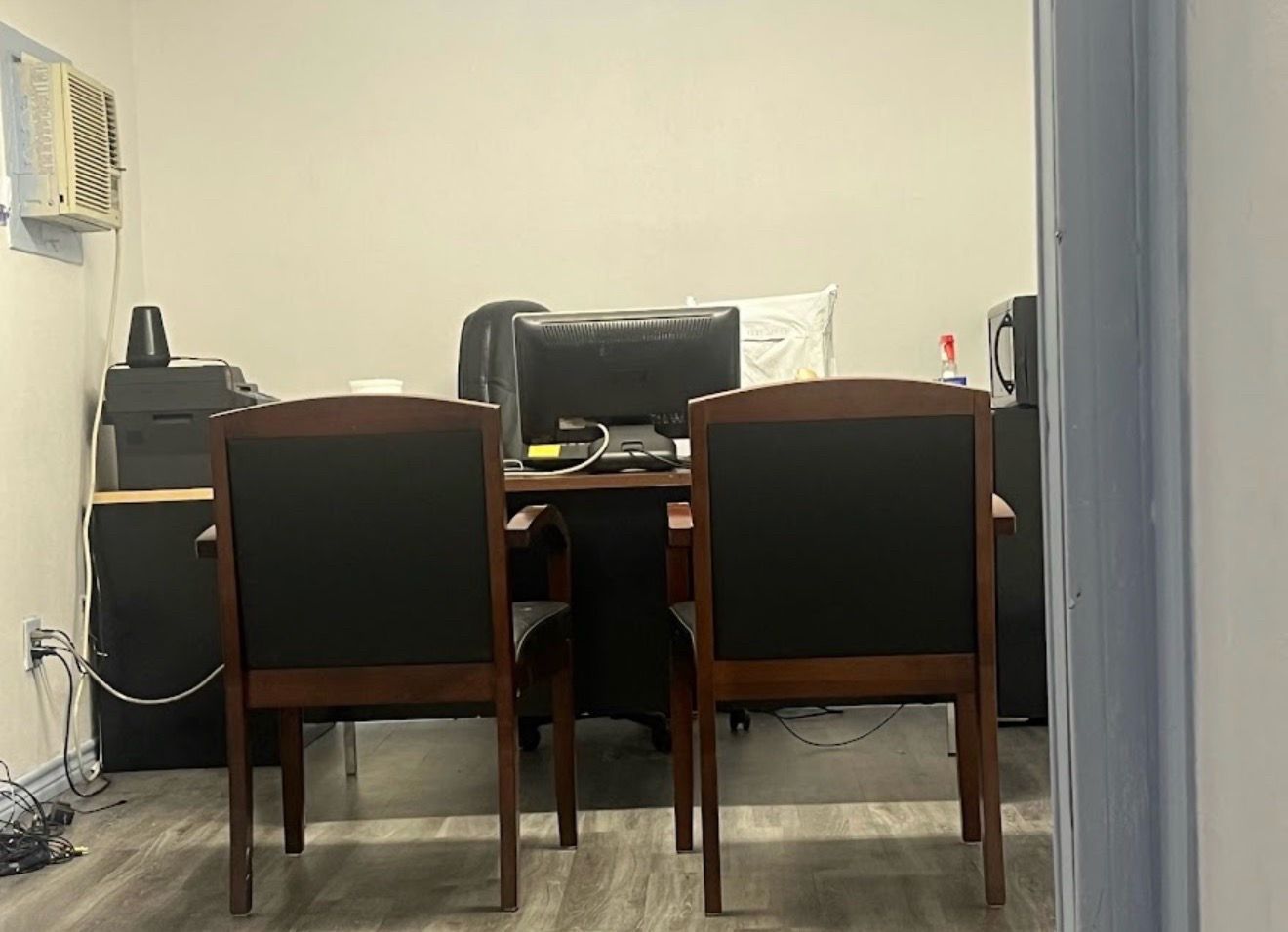 FREE Office desks. More than one AND Chairs