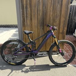2022 Trek Rail Electric Mountain Bike