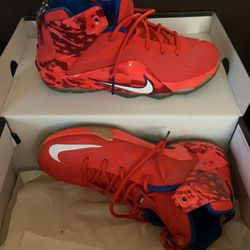 Lebron 7y Like new Jordan With box