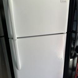 Frigidaire White Refrigerator($175)