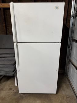 Refrigerator for Sale – Works Great