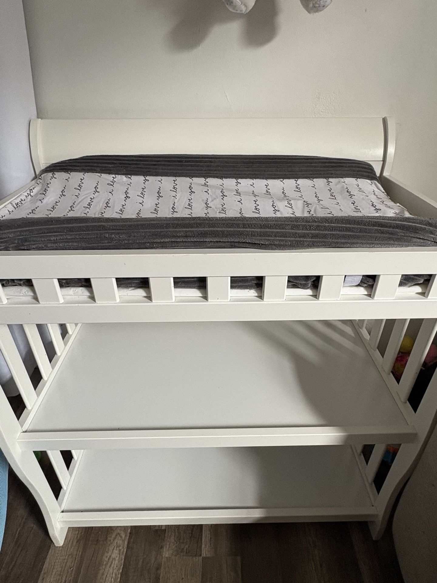 Baby Changing Table + Mattress ; Cambiador De Bebe