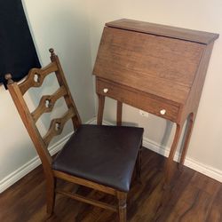 Desk W/Chair