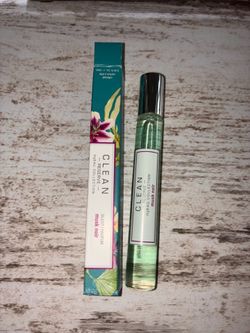 Clean reserve musk noir perfume rollerball