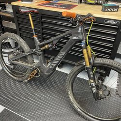 22 Canyon Spectral ON CFR Carbon E-Bike