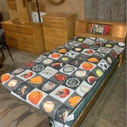 Bedroom Furniture Set - Twin