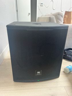 JBL Eon 718s (1500w subwoofer)
