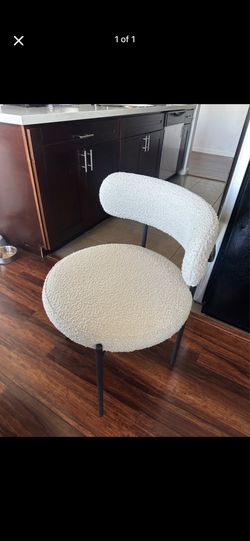 Sherwood Solid Back Boucle Side Chair (Set of 2)