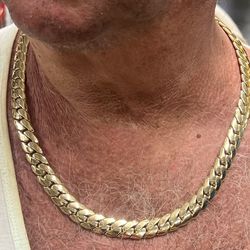 12mm heavy Miami Cuban necklace  14k premium gold plated ‼️‼️‼️