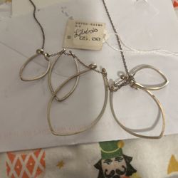 An $85 Necklace! It Has 1 Kink In Chain