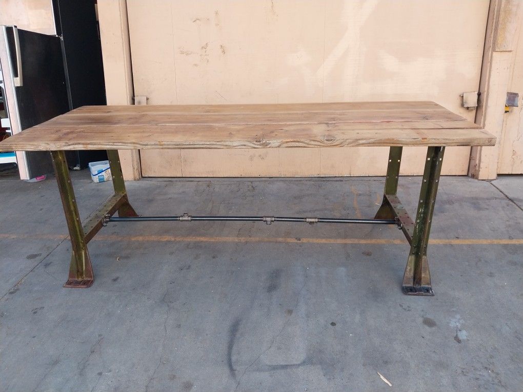 INDUSTRIAL TABLE