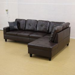BRAND NEW SECTIONAL COUCH