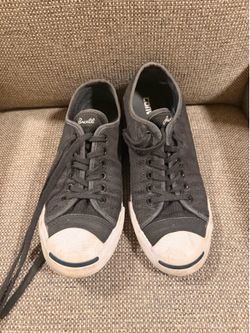 4 Shoes