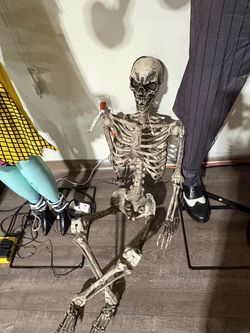 Home accents Holiday Pitted Skeleton 5ft Posable With Red LED Eyes