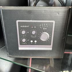 Audient ID4 