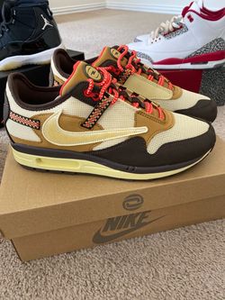 Travis Scott x Nike Air Max 1 Sneakers