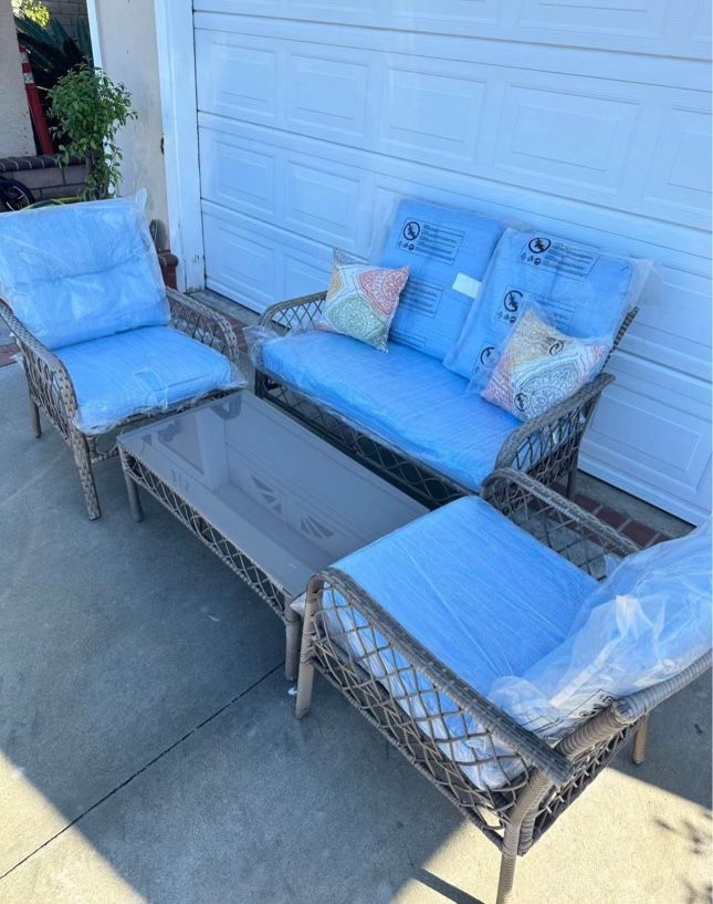 4pc patio furniture set wicker conversation set with cushions and pillows, blue.