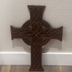 Artistic Cross 