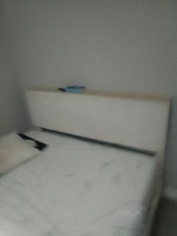 Bestier Queen Platform Bed